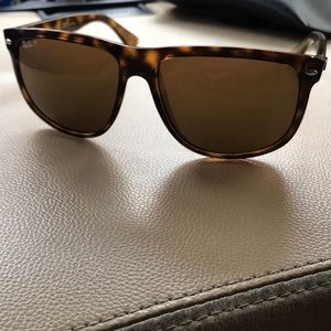 Ray Ban RB4147 Polarized Men’s Sunglasses